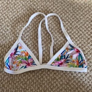 Posh Pua Swim Cross Back Top! Size M